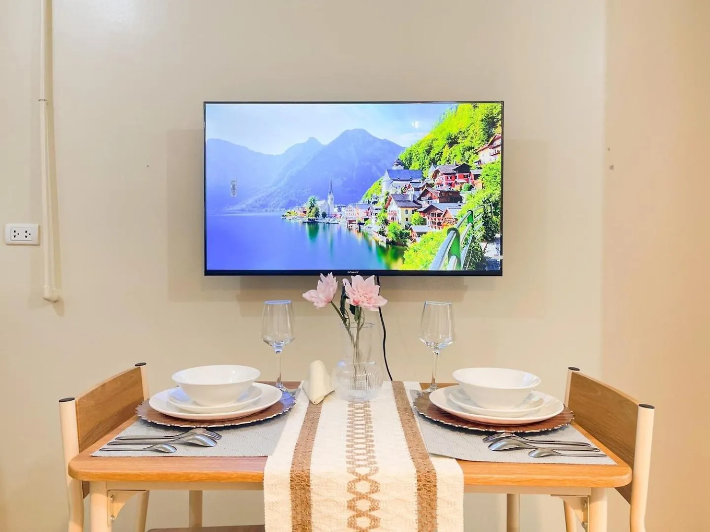 Elegant Bgc Condo Beside Venice Mall #Vlrtc27E Manila Philippines