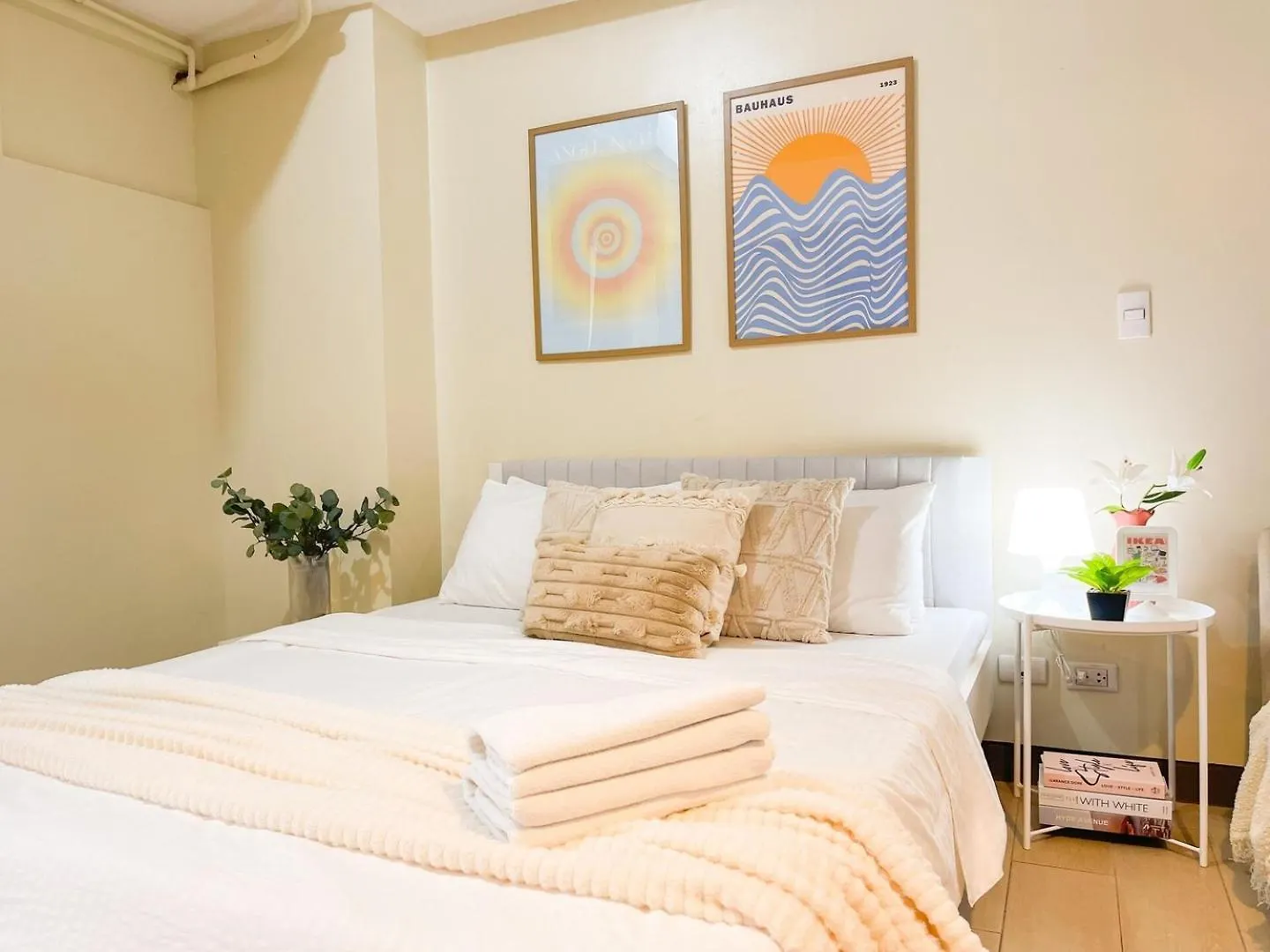 Holiday home Elegant Bgc Condo Beside Venice Mall #Vlrtc27E Manila