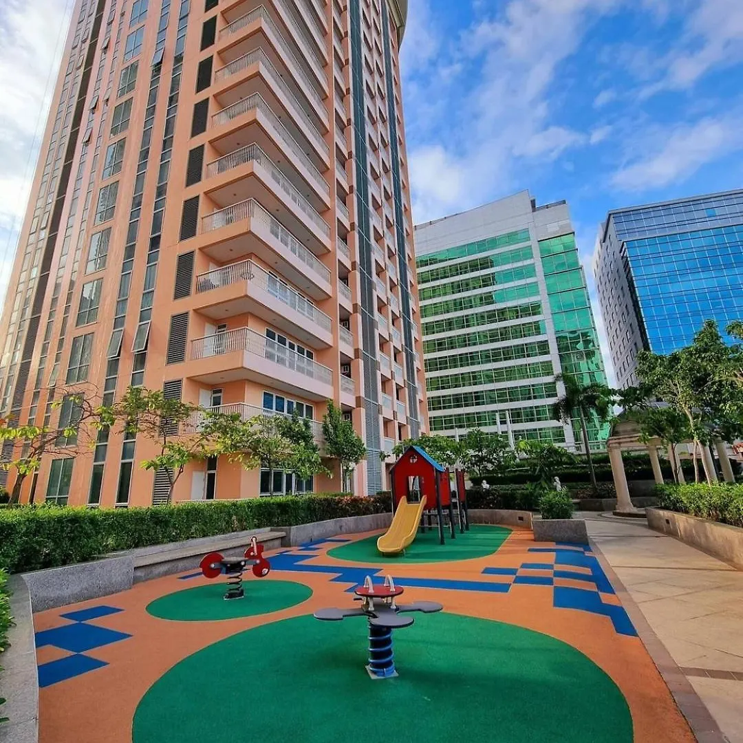 Elegant Bgc Condo Beside Venice Mall #Vlrtc27E Manila